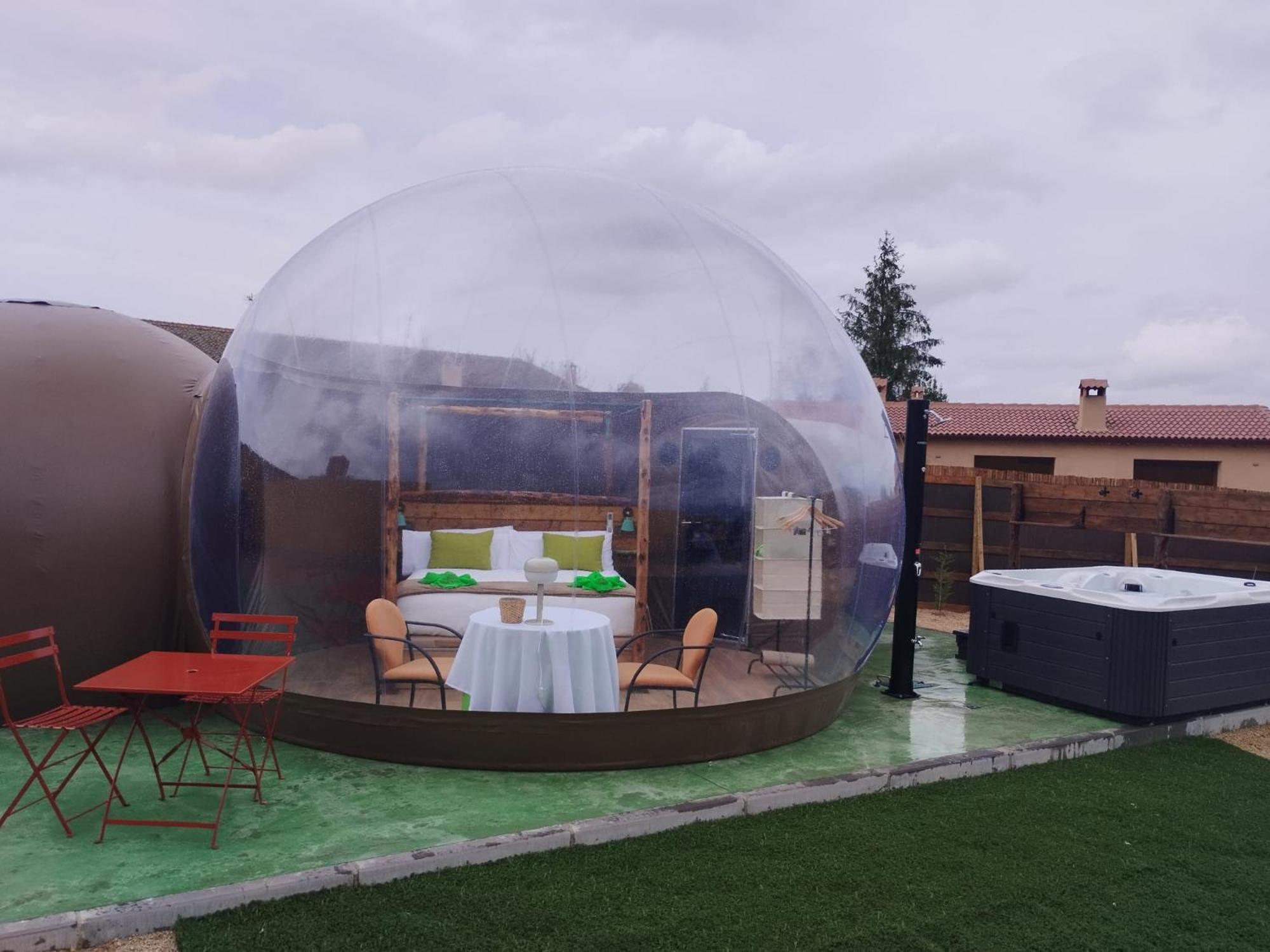 Cosmoveros - Hotel Burbuja Pedraza Екстер'єр фото