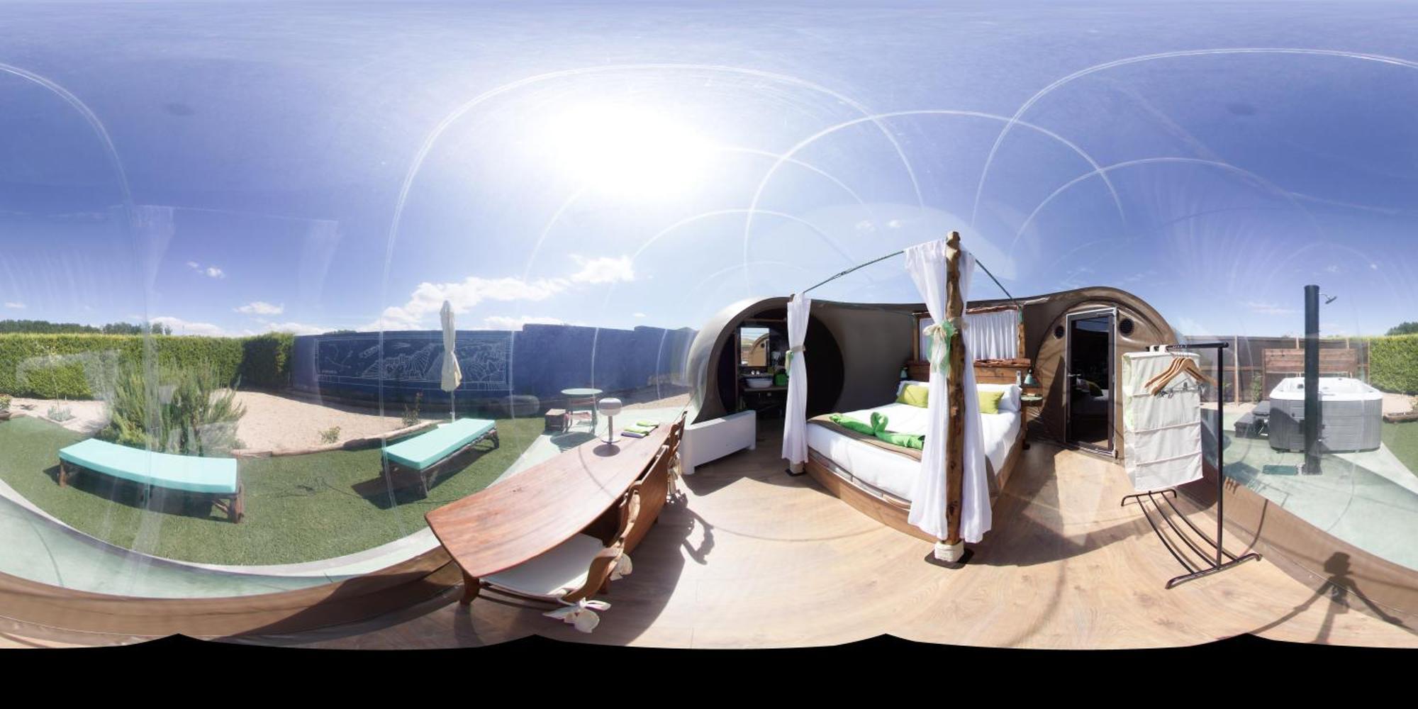 Cosmoveros - Hotel Burbuja Pedraza Екстер'єр фото